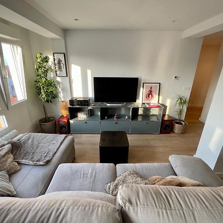 Piso De 2 Habitaciones En Centro, Zona Muy Tranquila Con Playa A 2 Min Andando Gijon Exterior photo